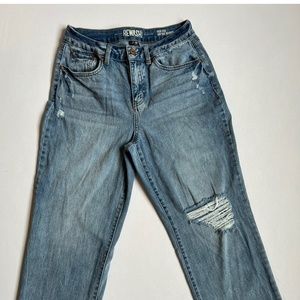 Juniors High Rise Vintage Reunion wide leg jeans